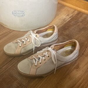 Cole Haan Nike Air G Series Lace Up Suede Leather Sneaker tan & rose gold size 6